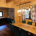 Holiday home Dom Drewniany Z Sauna I Jacuzzi W Szklarskiej Porebie