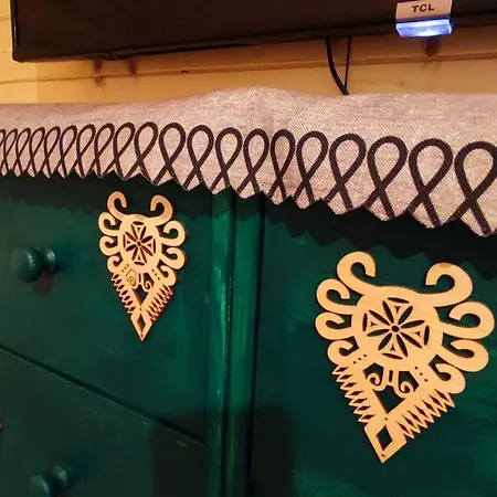 Dom Drewniany Z Sauna I Jacuzzi W Szklarskiej Porebie בית נופש שצ'קלארסקה פוראובה