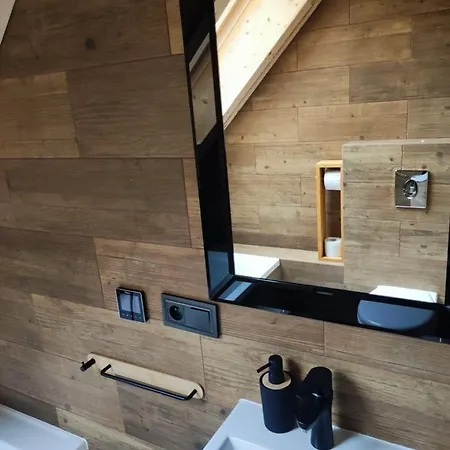 Ferienhaus Dom Drewniany Z Sauna I Jacuzzi W Szklarskiej Porebie