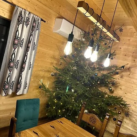 Dom wakacyjny Dom Drewniany Z Sauna I Jacuzzi W Szklarskiej Porebie *